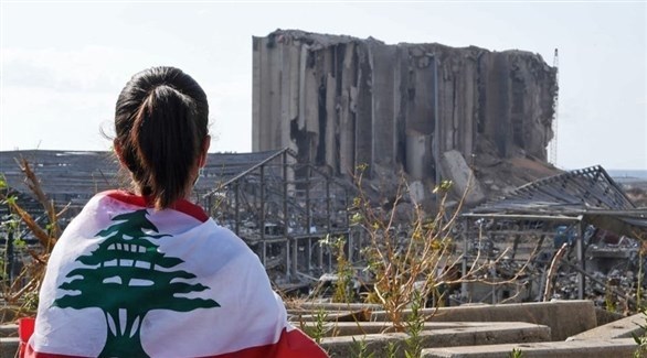 طفلة لبنانية تنظر الى المستقبل
