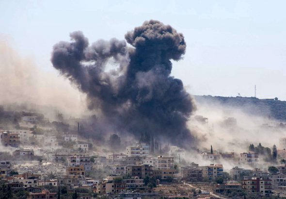 تفجيرات عنيفة جداً في بلدة المنصوري جنوب مدينة صور أمس